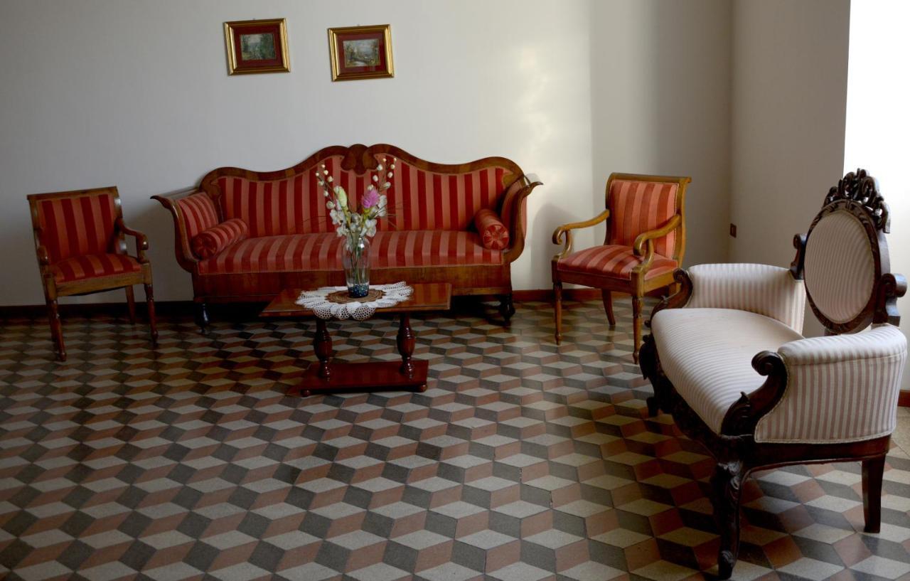Garibaldi Residence In รีเอติ ภายนอก รูปภาพ
